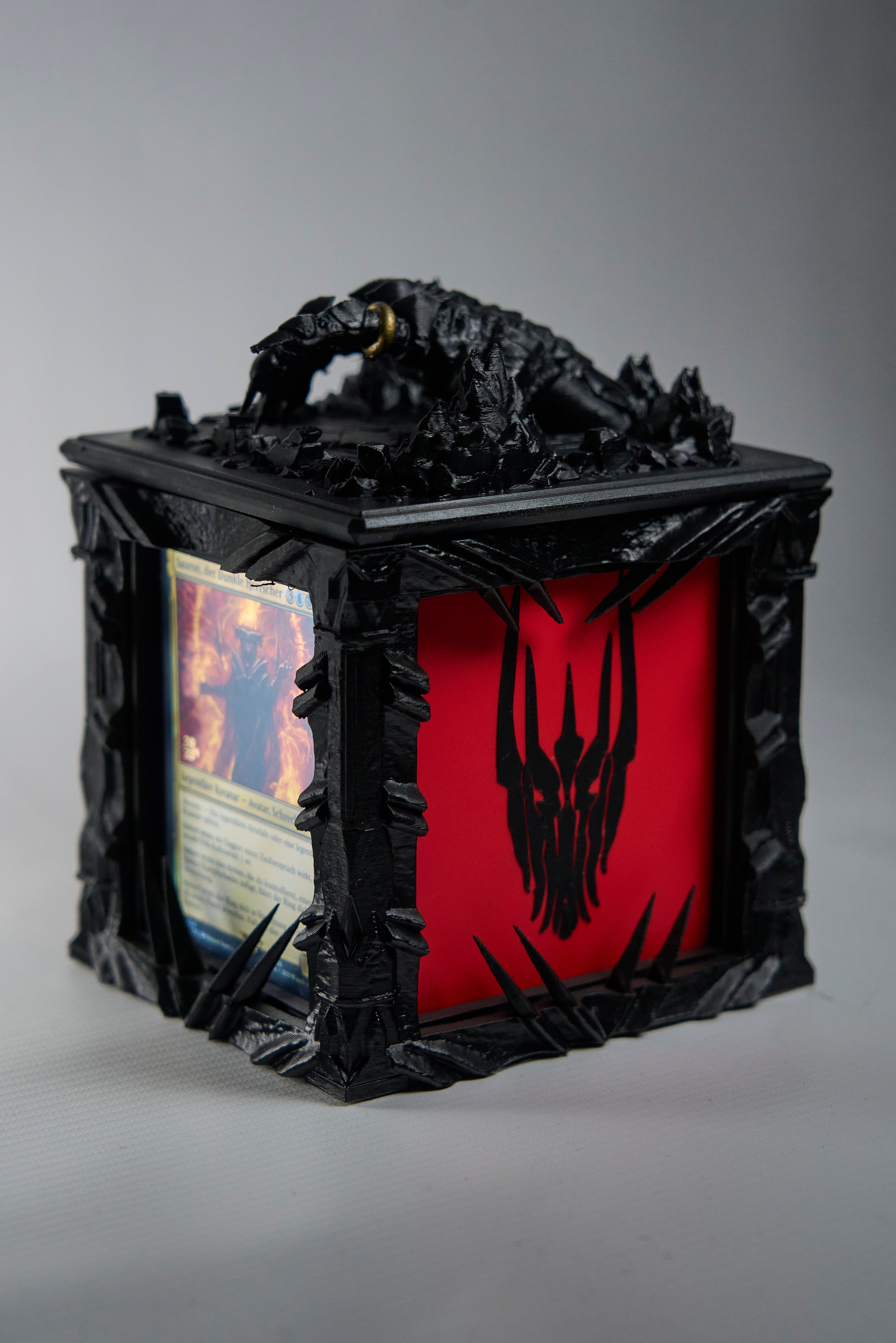 MTG Premium LOTR-inspirierte Commander Deckbox - Handbemalt