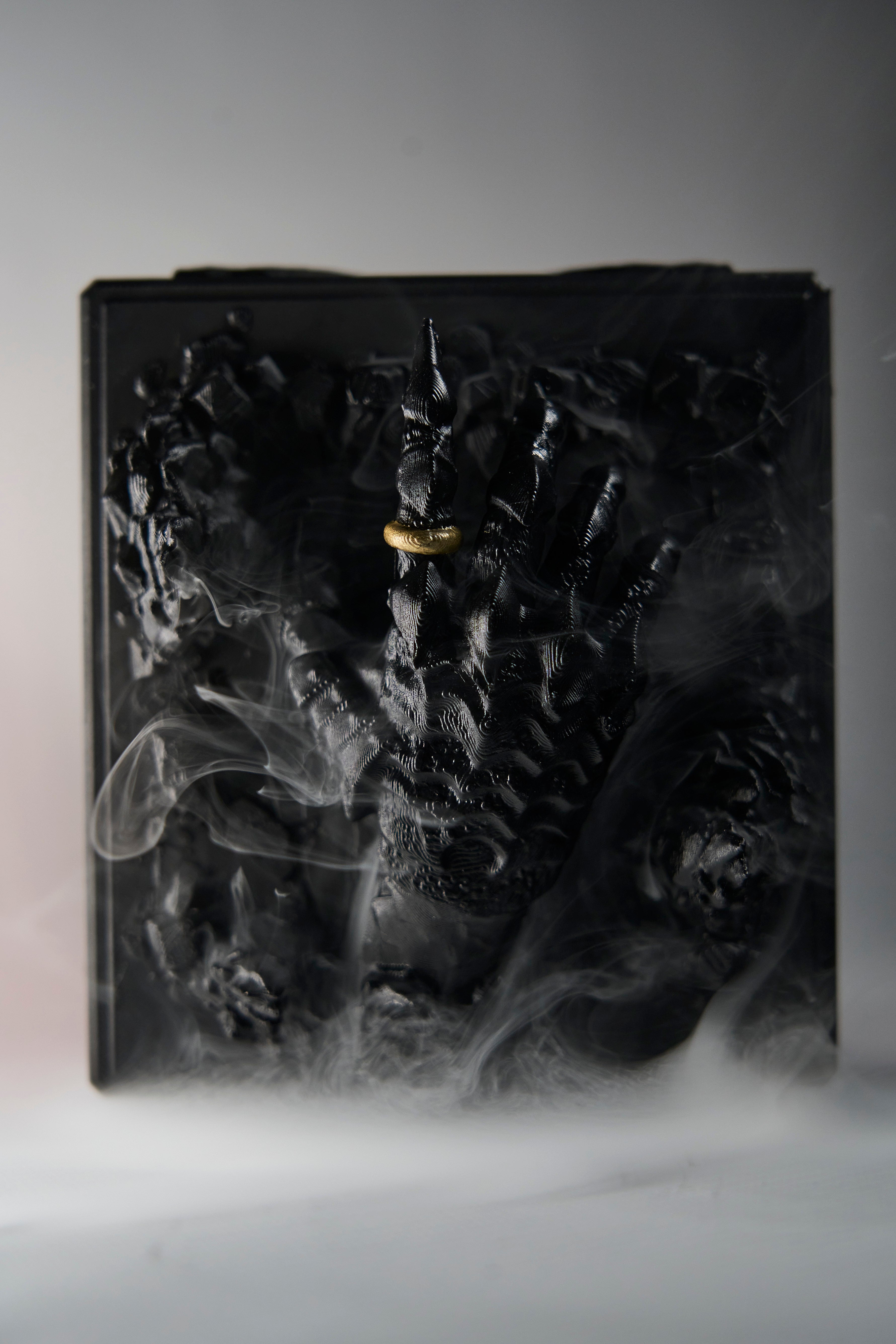 Dark Gauntlet - Commander Deckbox