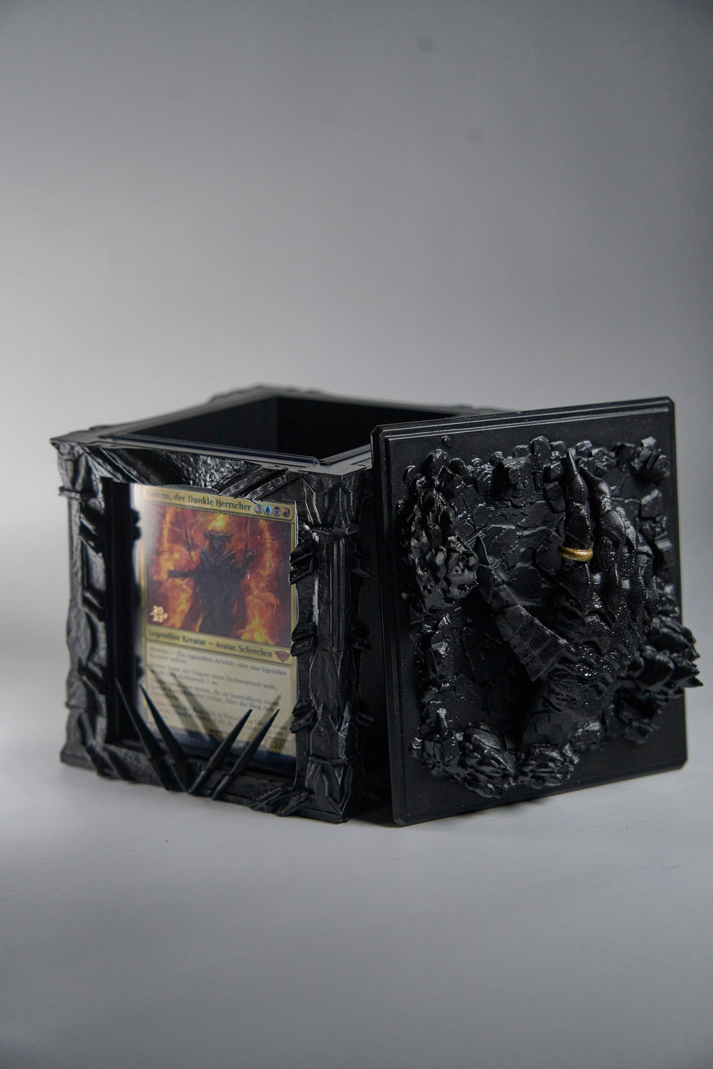 variant:all | Dark Gauntlet Commander Deckbox